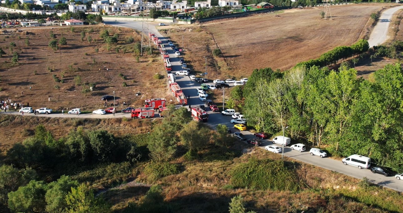 Tuzla’da göçük altındaki 2 işçinin cansız bedenine ulaşıldı. Çıkarma çalışmaları devam ediyor
