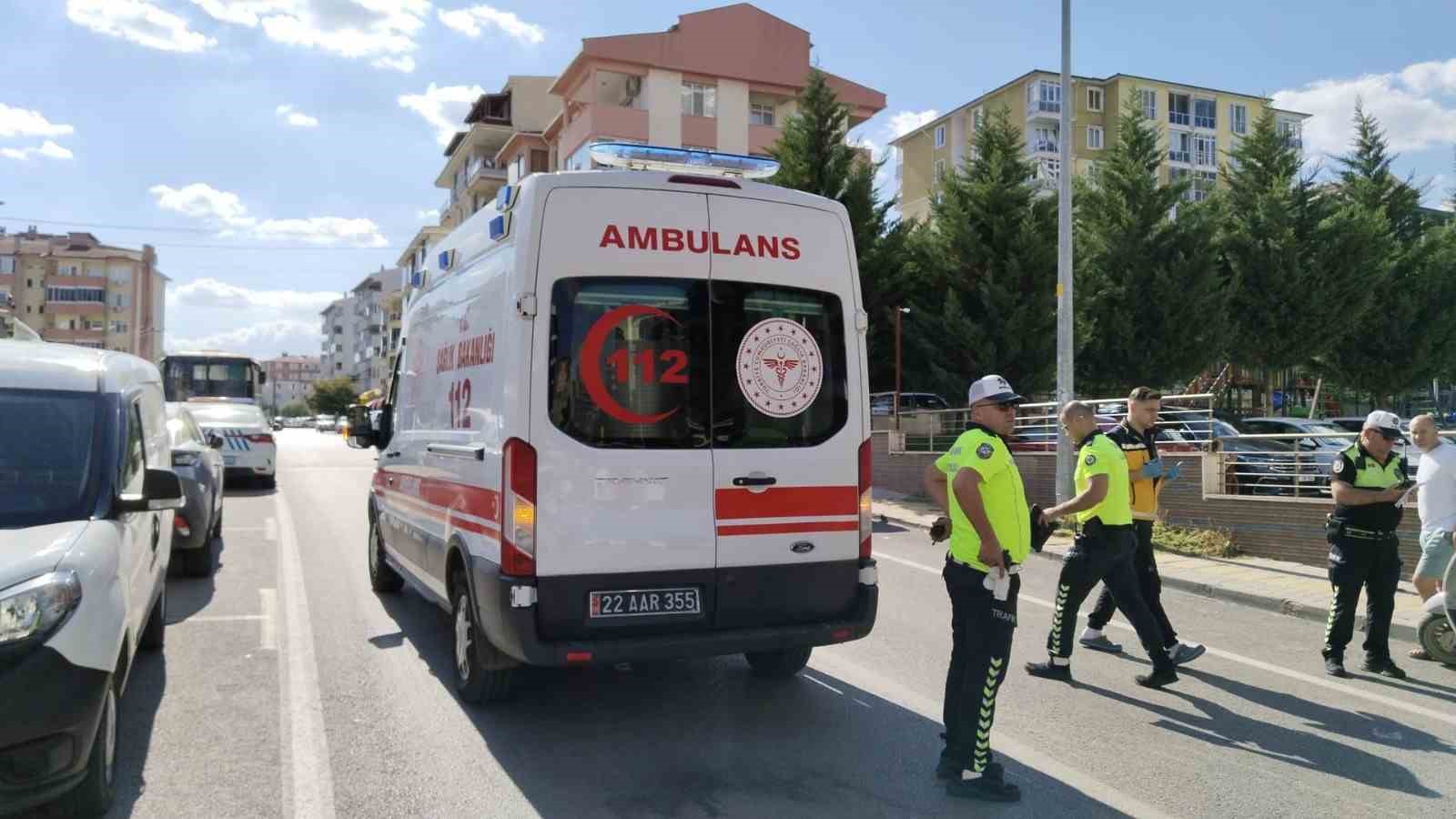 Edirne’de iki motosiklet çarpıştı: 1 yaralı
