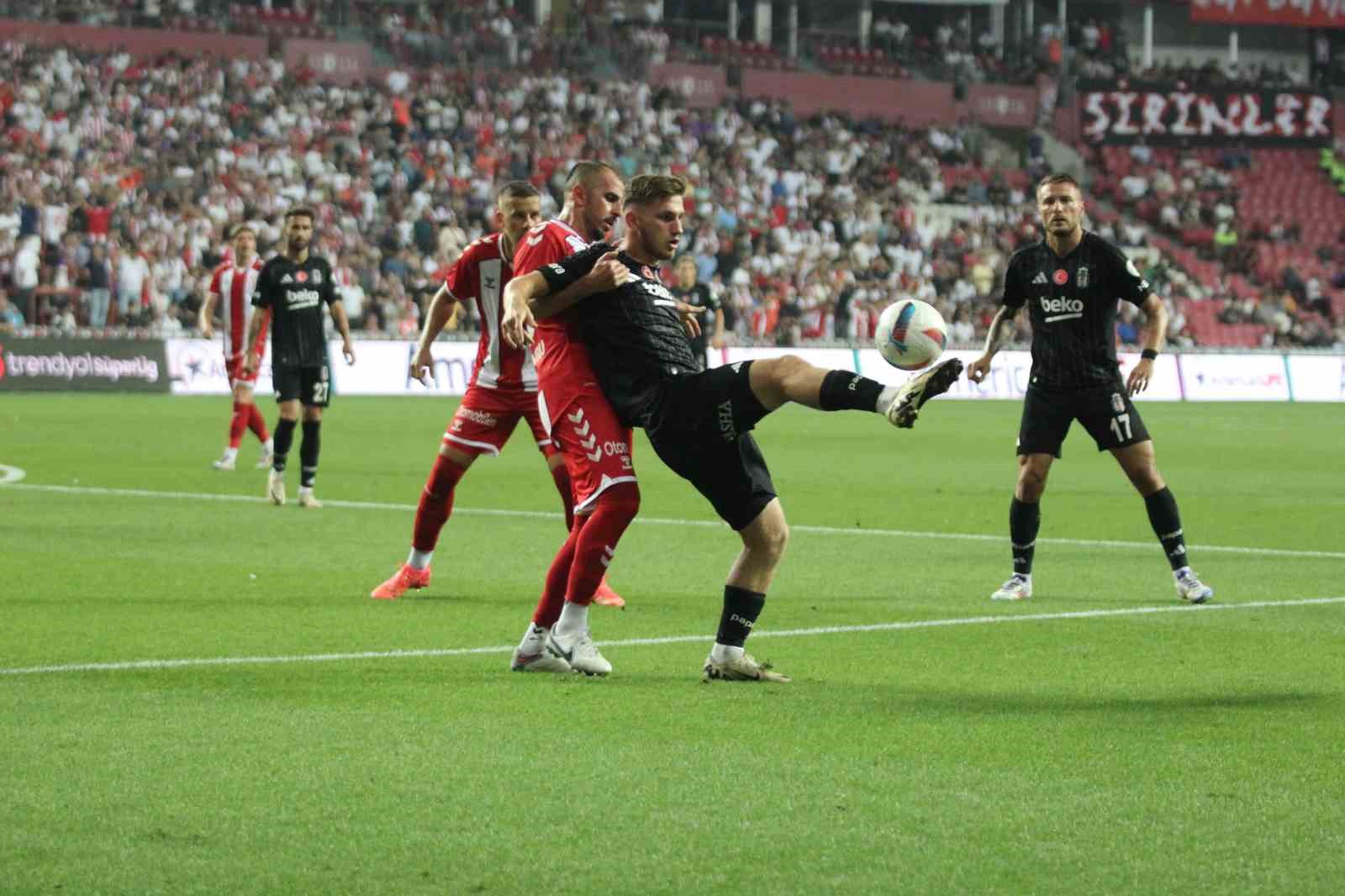 Trendyol Süper Lig: Samsunspor: 0 - Beşiktaş: 0 (Maç devam ediyor)
