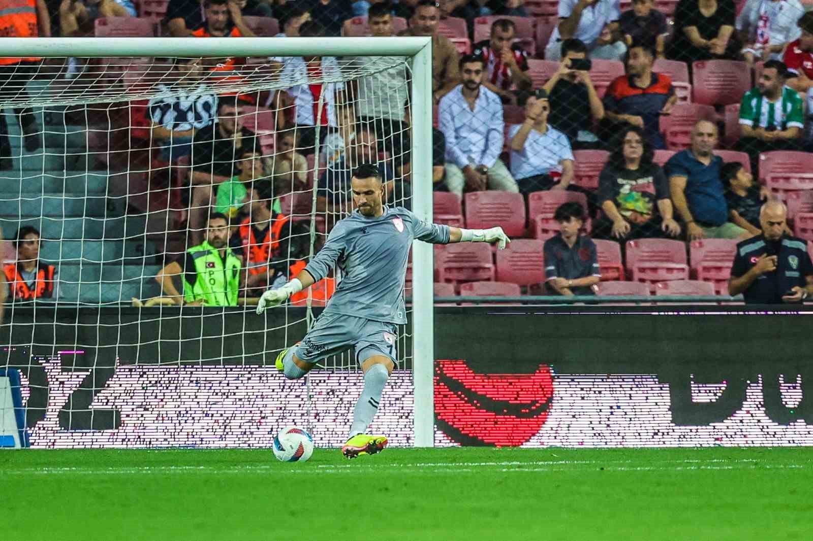 Trendyol Süper Lig: Samsunspor: 0 - Beşiktaş: 2 (Maç sonucu)
