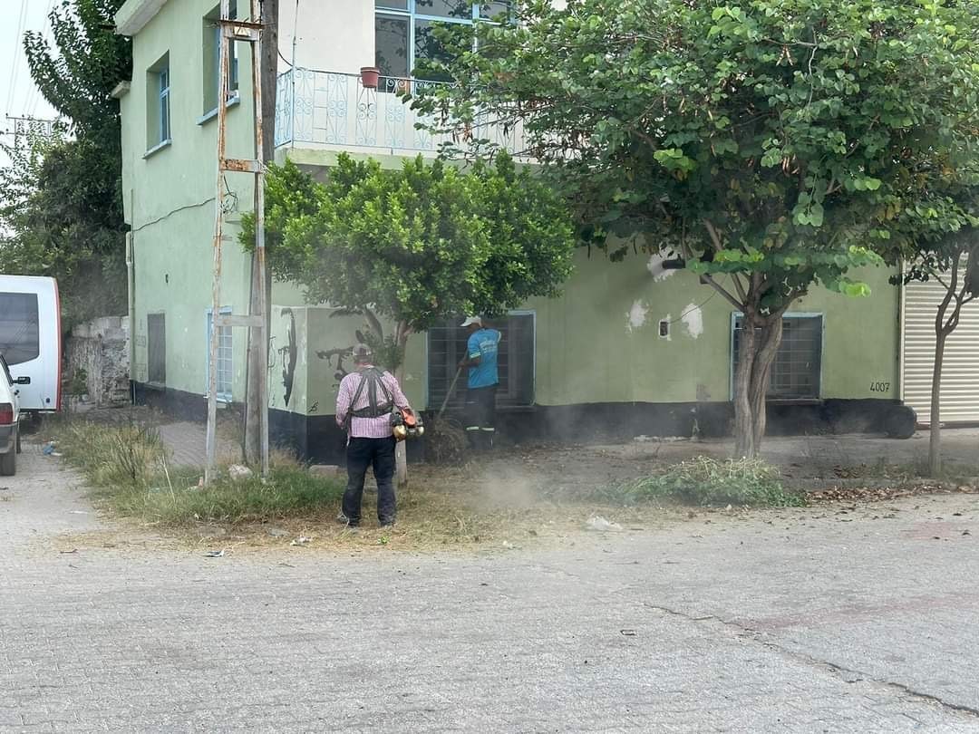 Ceyhan Belediyesi’nden Mustafabeyli Mahallesi’nde kapsamlı temizlik seferberliği
