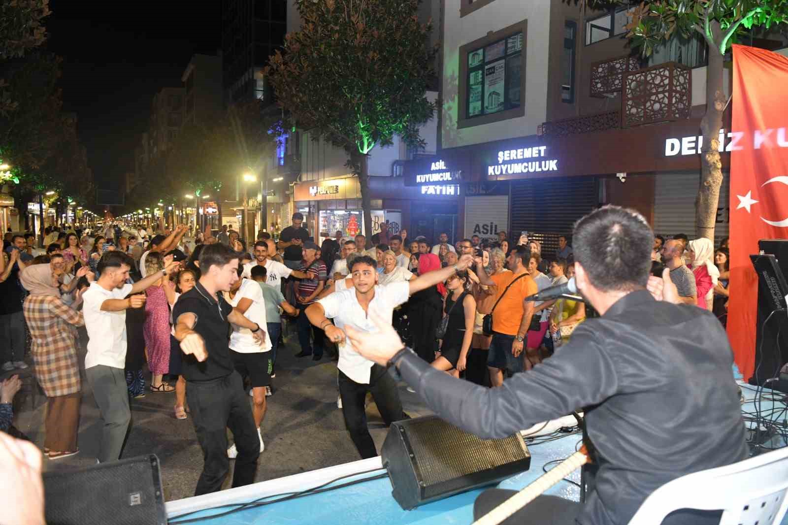 Vatandaş istedi, Başkan Ahmet Akın yaptı
