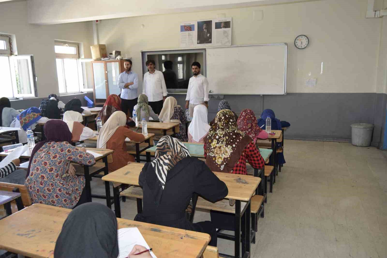 Dicle’de Kur’an Kursu öğrencileri arasında bilgi yarışması
