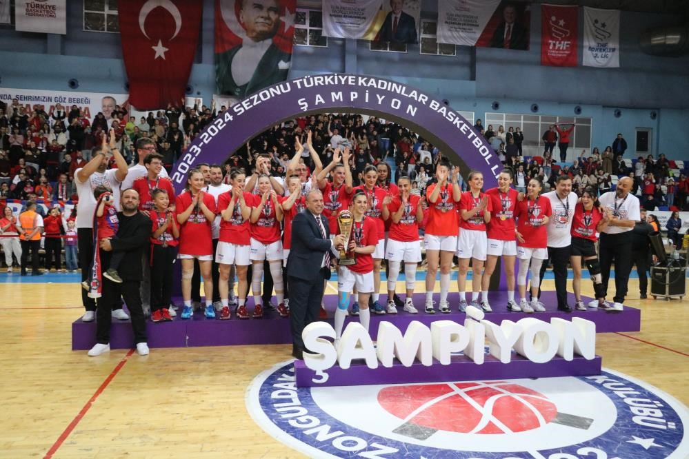 Kadınlar Basketbol Süper Ligi’ne çıkan takım sponsor bulamayınca başkanı böyle sitem etti
