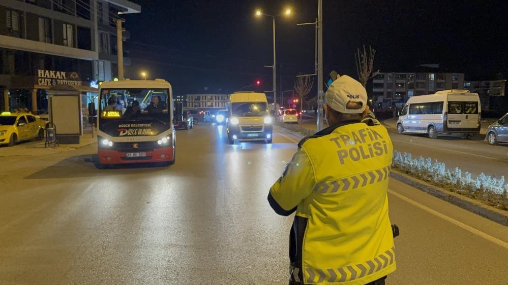 Düzce’de trafik denetimleri sıklaştırıldı
