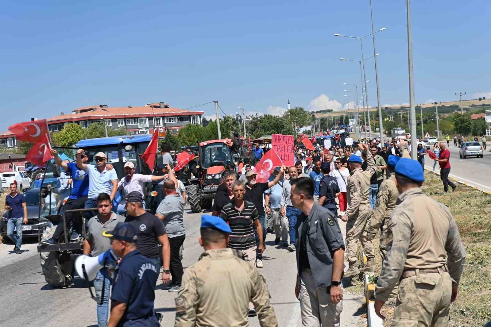 Başkan Akın, domates üreticisinin sesi oldu
