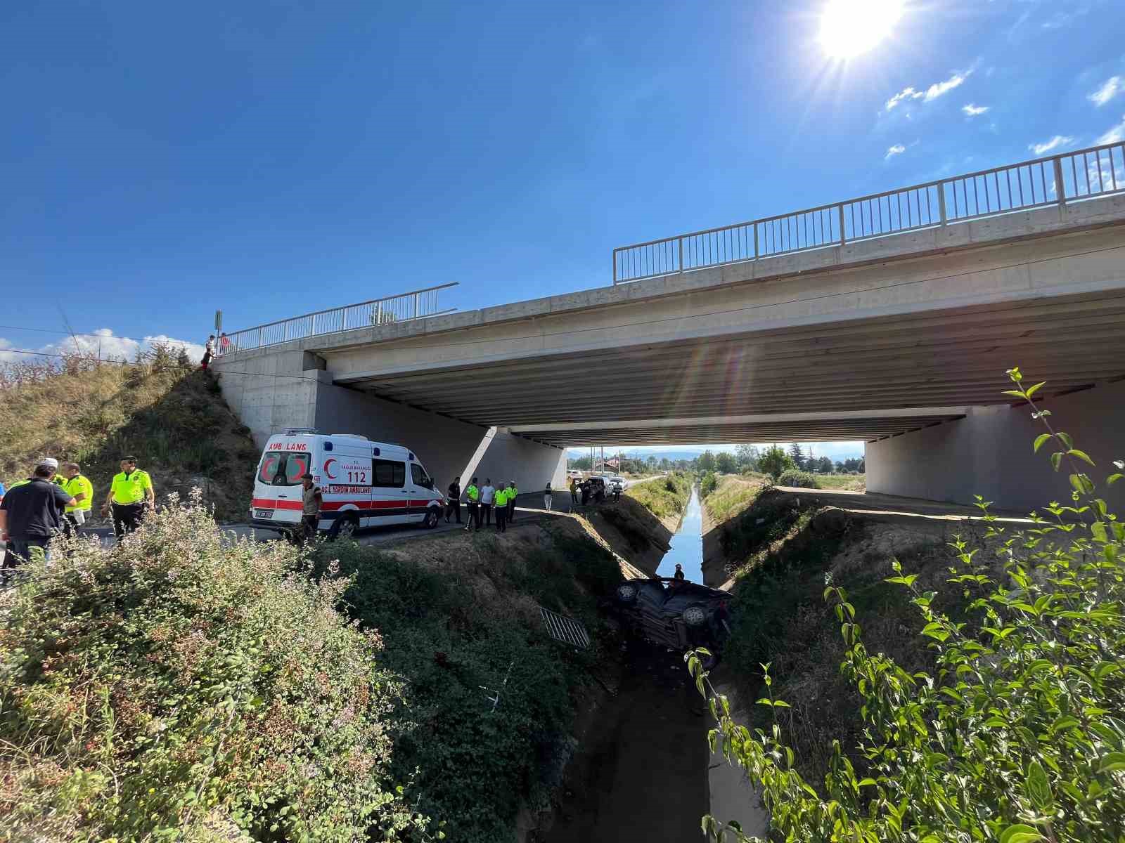 Bolu’da araç köprüden uçtu: 1 ölü, 1 yaralı
