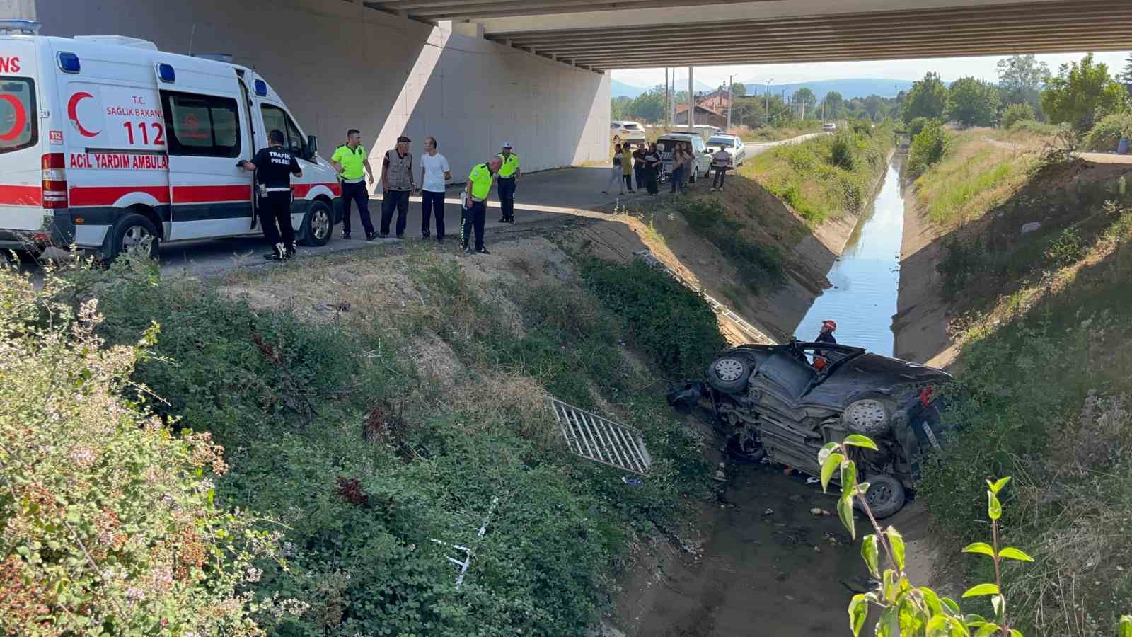 Bolu’da araç köprüden uçtu: 1 ölü, 1 yaralı
