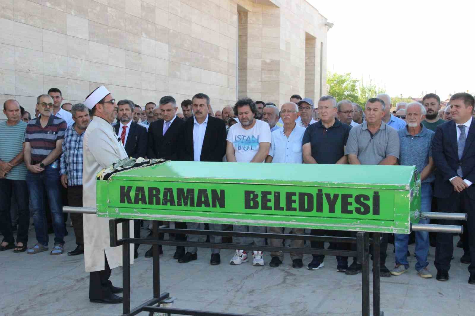 Milli Eğitim Bakanı Tekin, Karaman’da cenaze törenine katıldı
