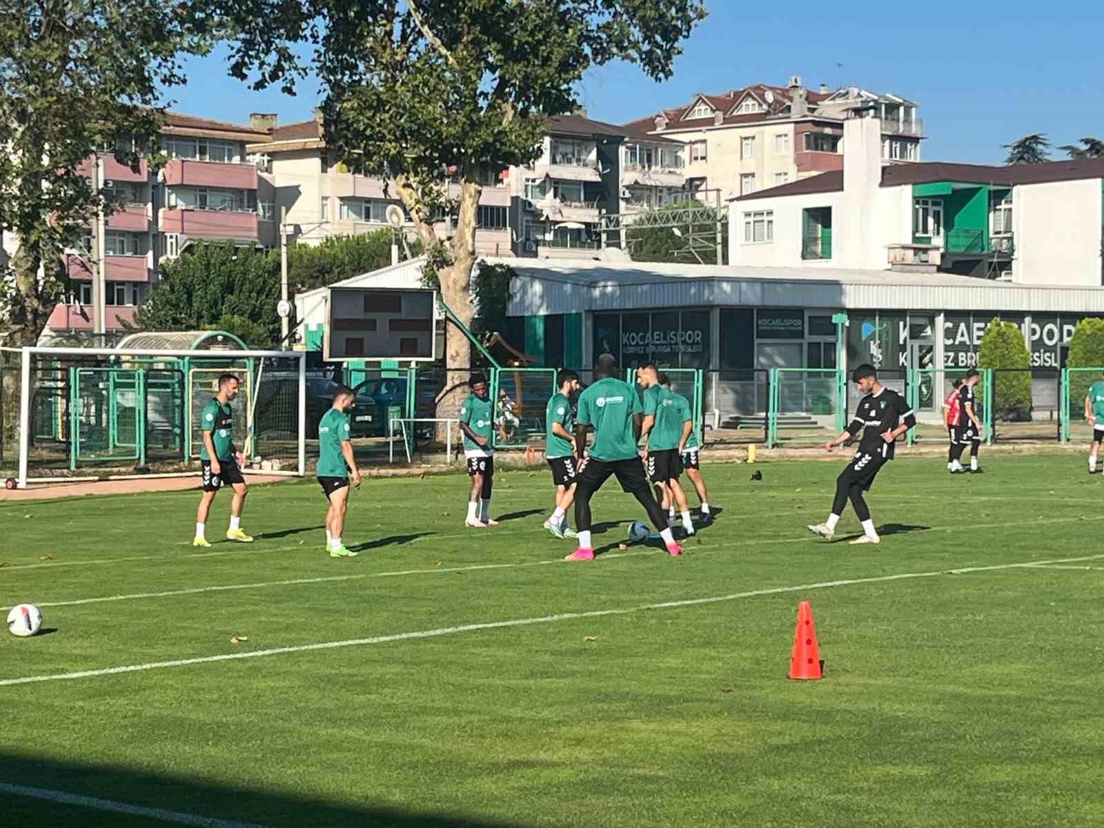 Kocaelispor, Pendikspor maçı hazırlıklarına başladı
