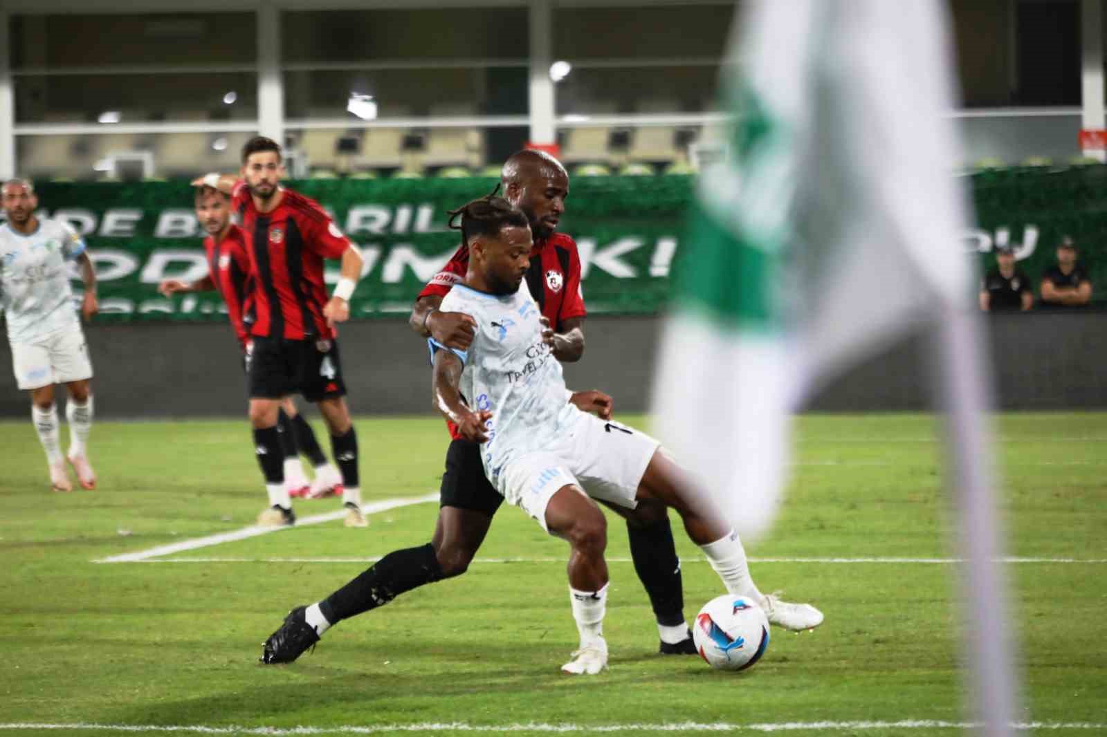 Trendyol Süper Lig: Bodrum FK: 0 - Gaziantep: 0 FK (İlk yarı)
