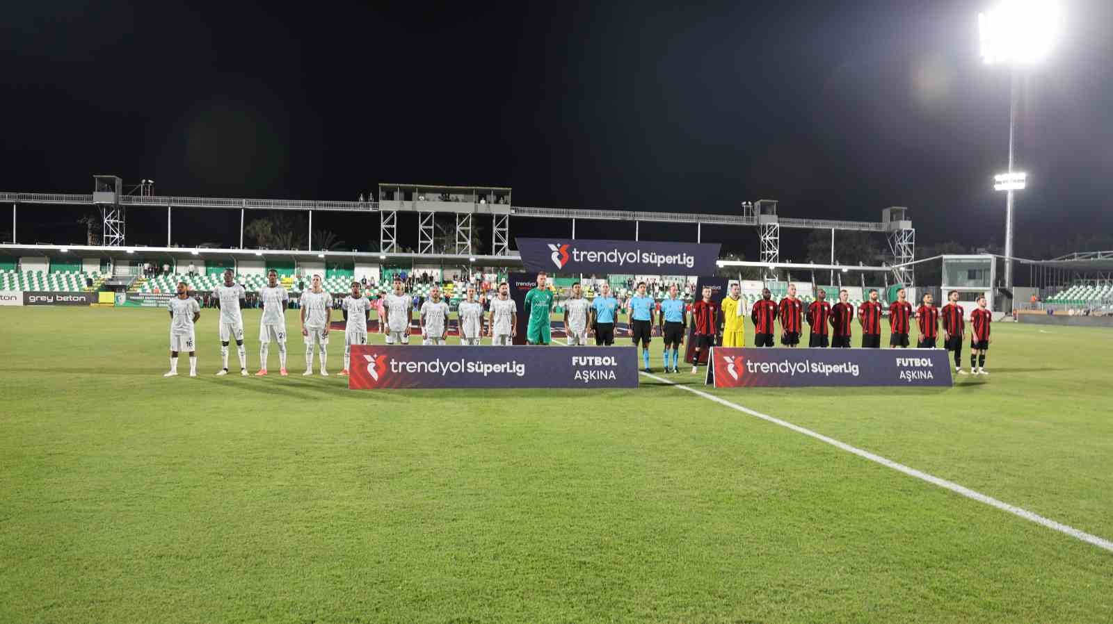 Trendyol Süper Lig: Bodrum FK: 0 - Gaziantep: 0 FK (İlk yarı)
