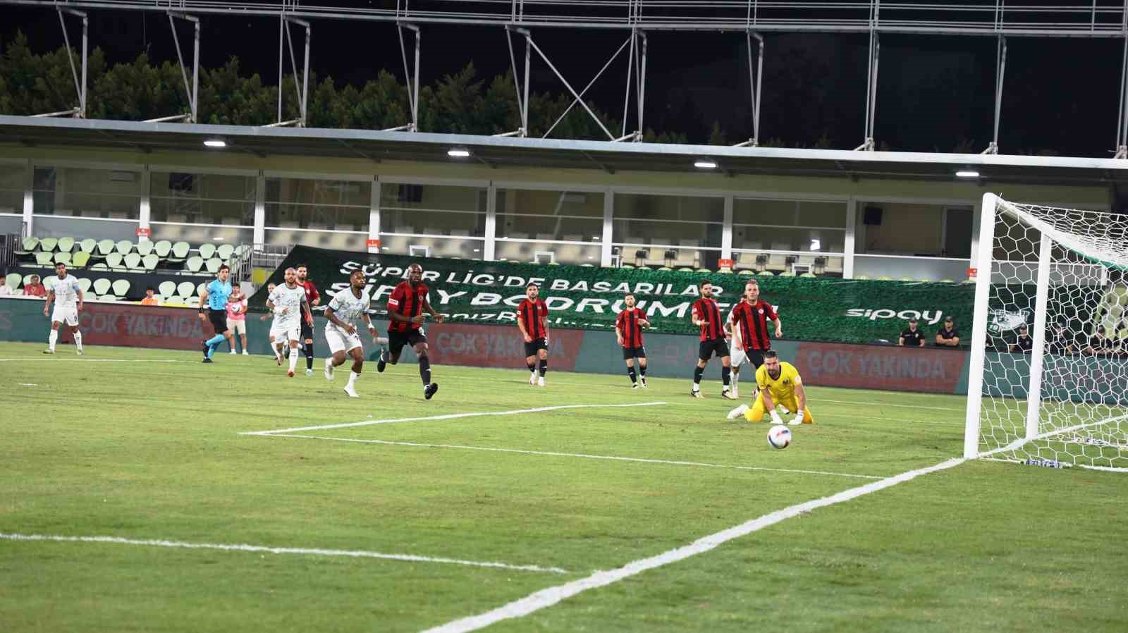 Trendyol Süper Lig: Bodrum FK: 0 - Gaziantep: 0 FK (İlk yarı)
