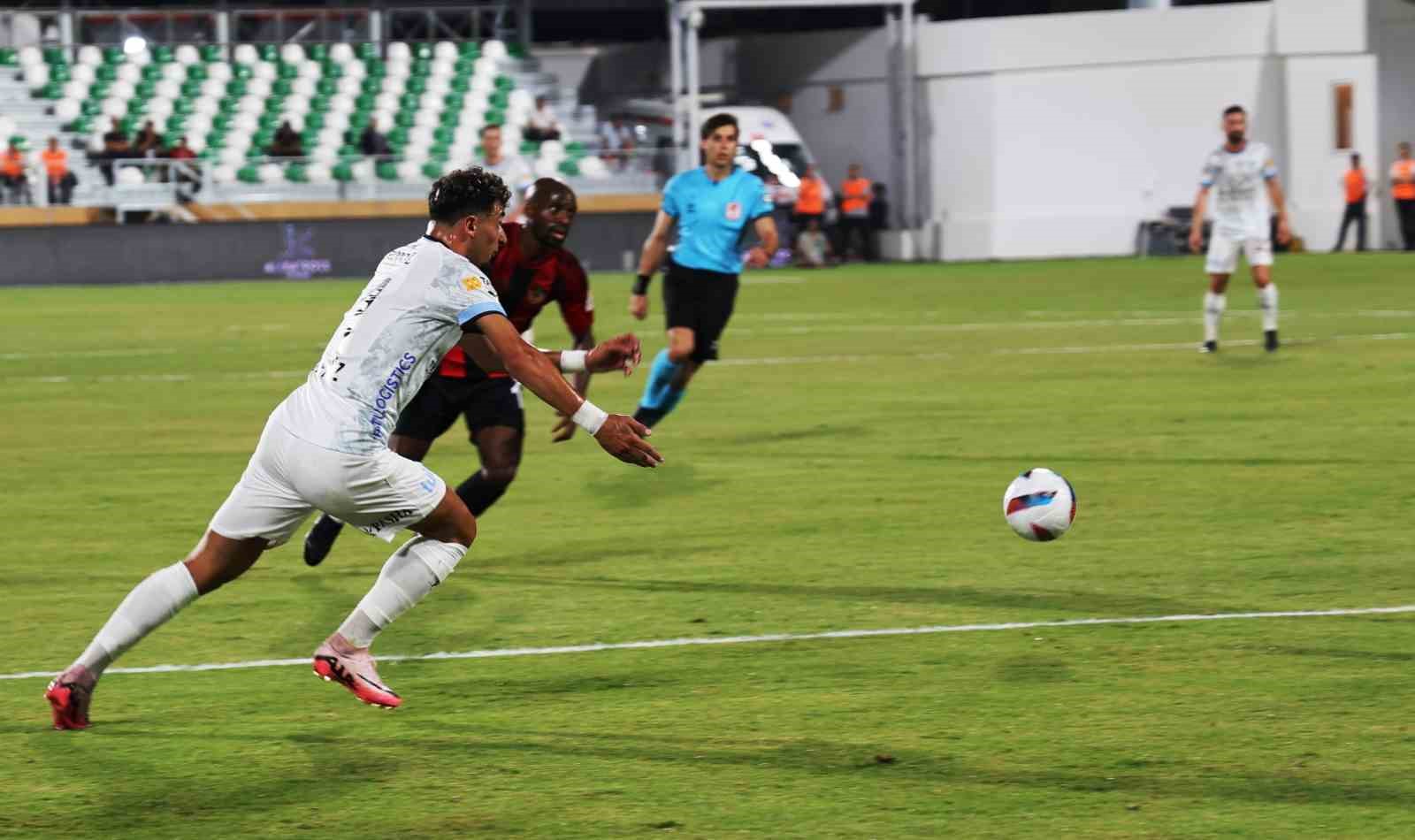 Trendyol Süper Lig: Bodrum FK: 0 - Gaziantep: 0 FK (İlk yarı)
