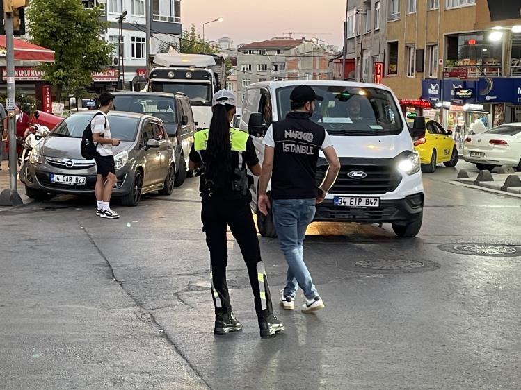 Bağcılar’da narkotik denetimi
