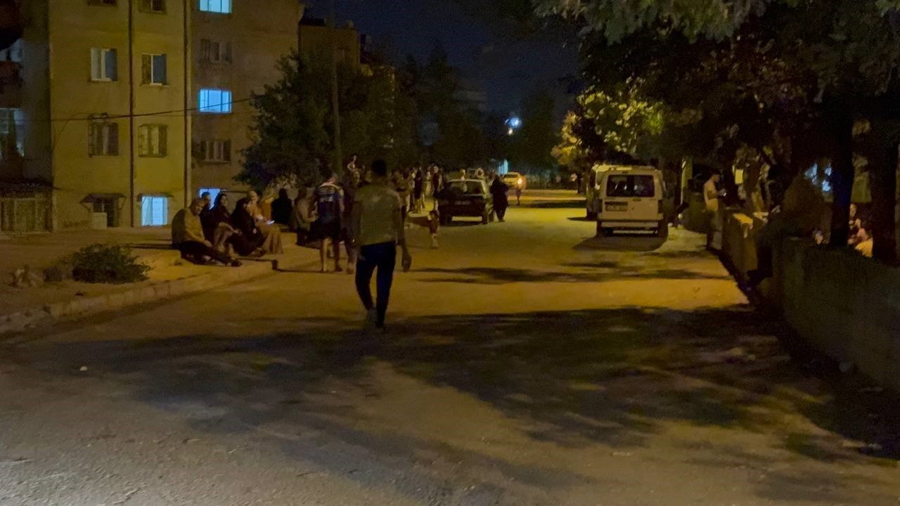 Kilis’te deprem paniği: Merkez üssü Suriye olan deprem Kilis’te hissedildi
