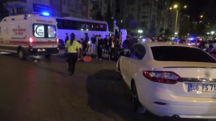 Kütahya’da otomobil ile iki motosiklet çarpıştı: 2 yaralı
