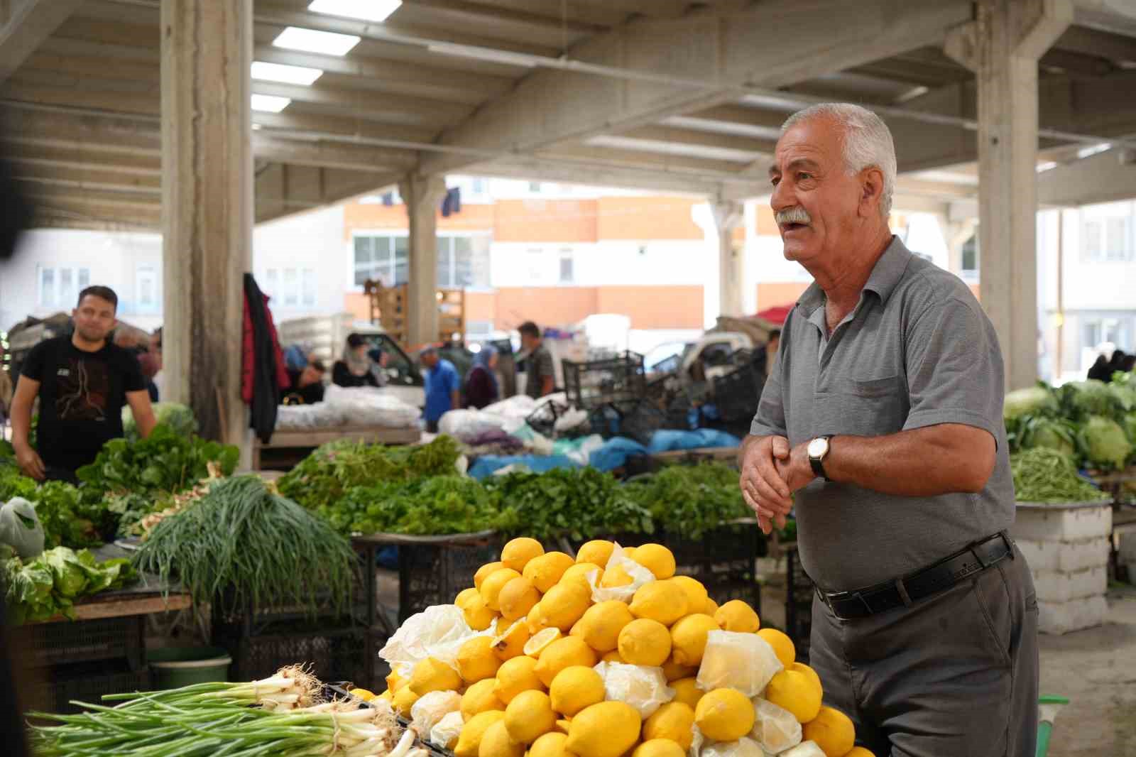 Çayın limonlu içildiği Bayburt’ta artan limon fiyatları çayların tadını kaçırdı
