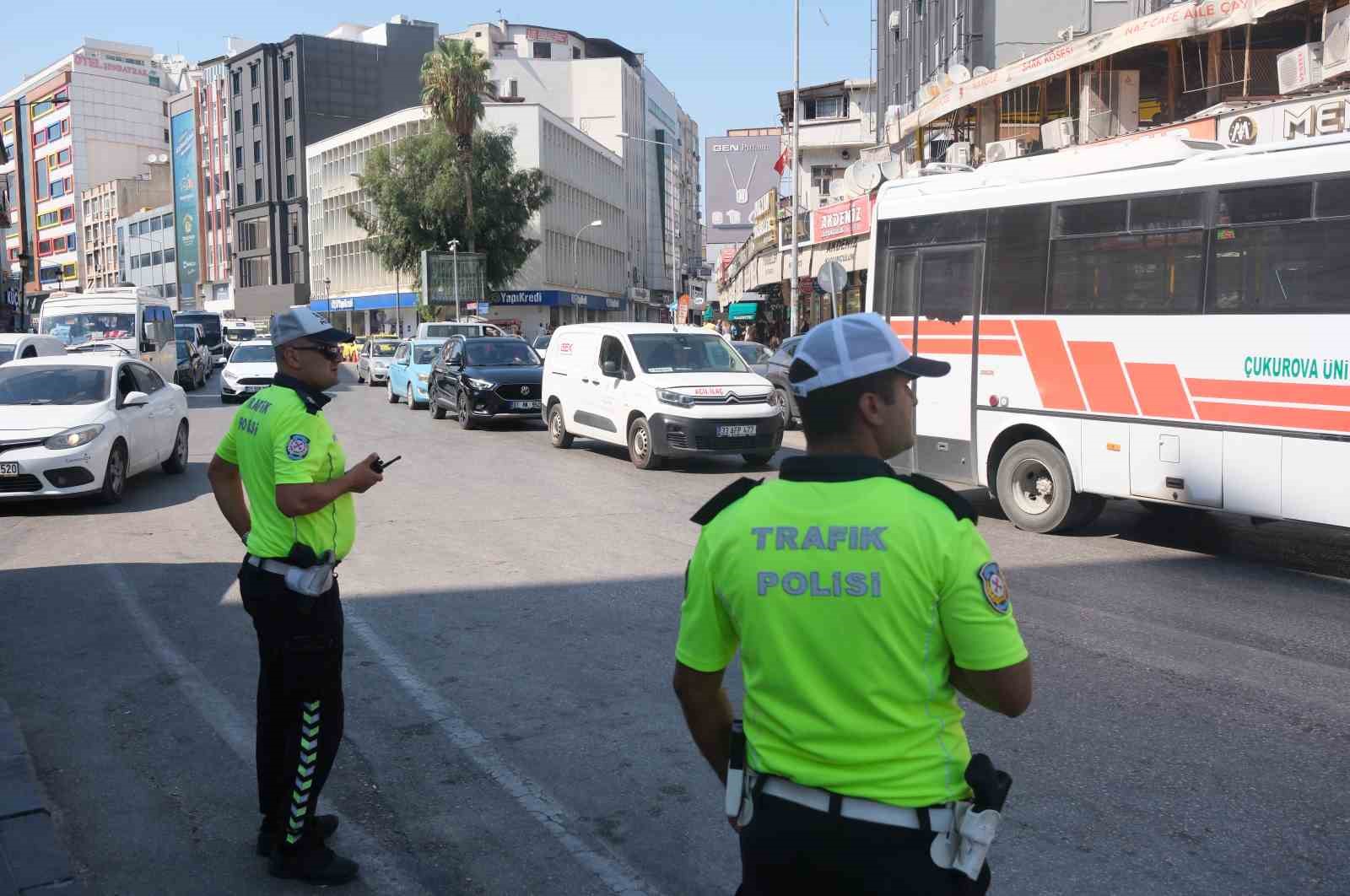 Adana’da dron destekli trafik denetiminde 324 araca cezai işlem uygulandı
