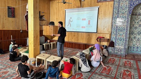 Simav’da 200 Yaz Kur’an Kursu öğrencisine teknoloji ve sigara bağımlılığı semineri
