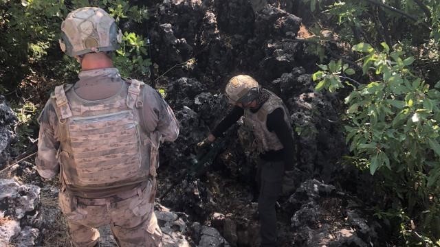 Adıyaman’da jandarmadan uyuşturucu tacirleri operasyon: 12 gözaltı
