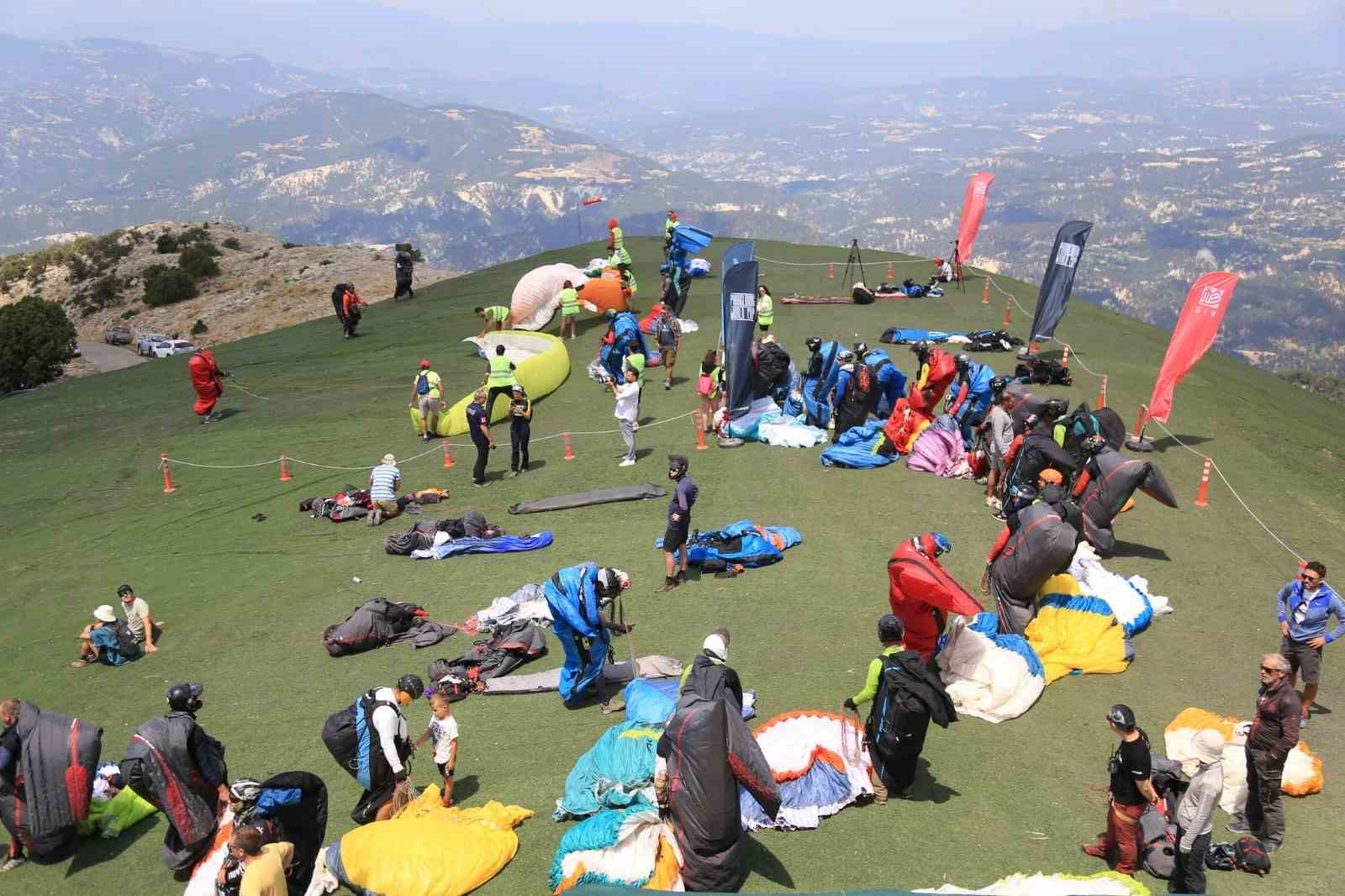 Yamaç Paraşütü Dünya Şampiyonasına ilk kez ev sahipliği yapan Çameli, 2025 hazırlıklarına başladı
