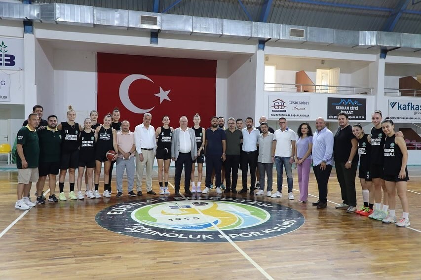 Başkan Ertaş, Ferhatoğlu Edremit Belediyesi Gürespor’u ziyaret etti
