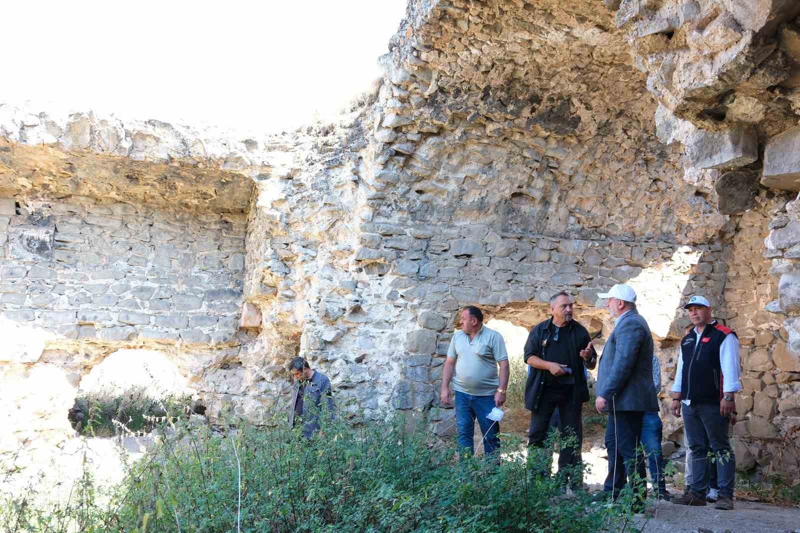 Kalehisarda gün yüzüne çıkarılan Selçuklu tarihine Çorum Belediyesi’nden destek
