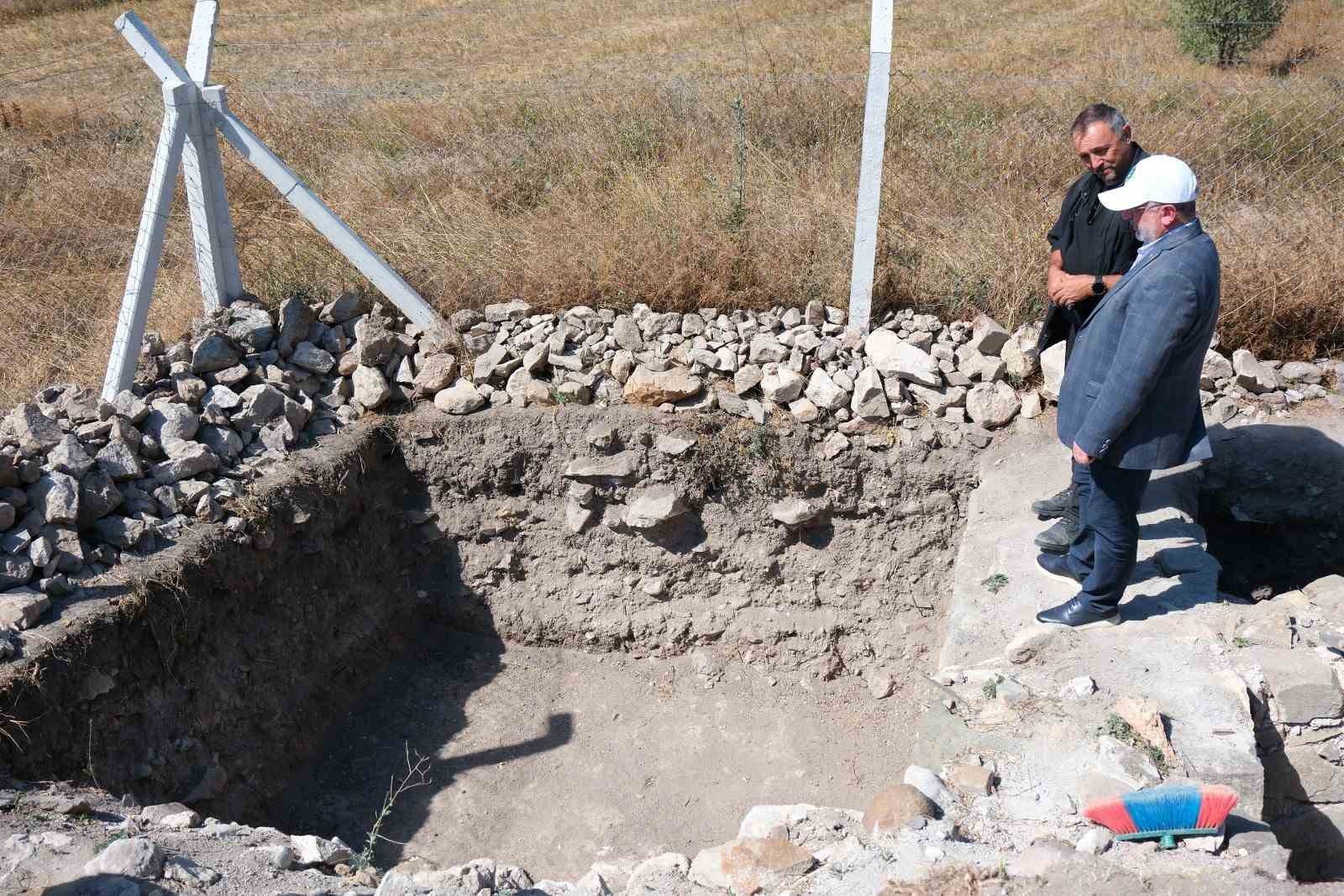 Kalehisarda gün yüzüne çıkarılan Selçuklu tarihine Çorum Belediyesi’nden destek
