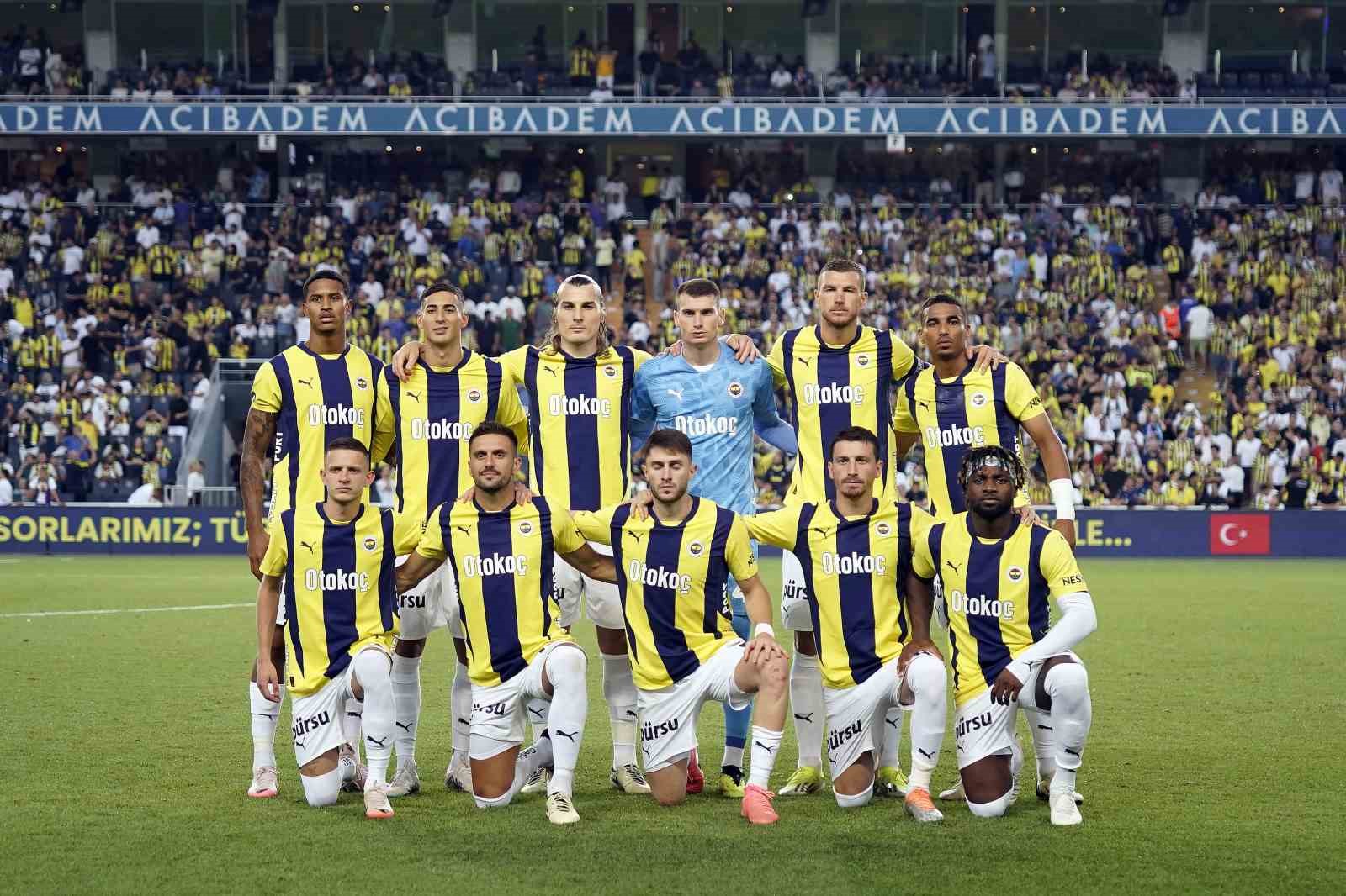 UEFA Şampiyonlar Ligi: Fenerbahçe: 0 - Lille: 0 (Maç devam ediyor)
