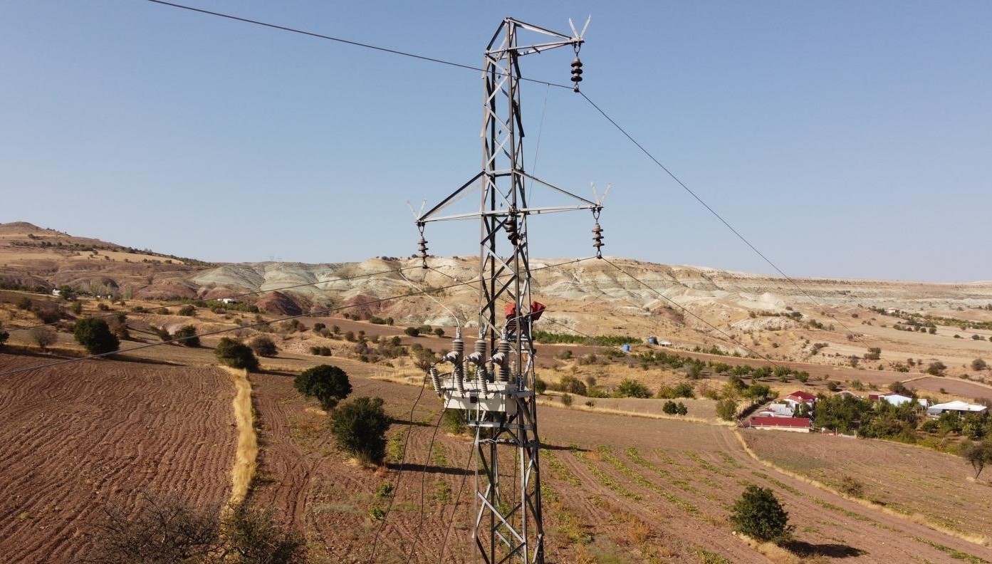 Enerjisa Dağıtım Şirketleri elektrik kesintilerini azaltacak kritik teknolojiyi yerlileştirdi
