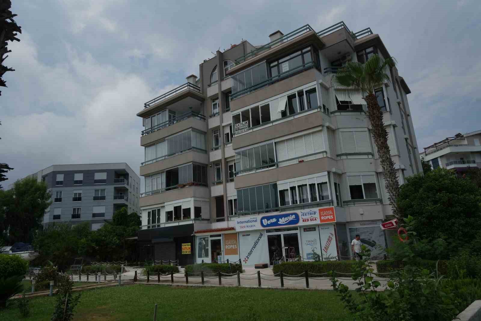 Antalya’da 2 bin yabancı uyruklu kişi kayıt dışı emlakçılık yapıyor
