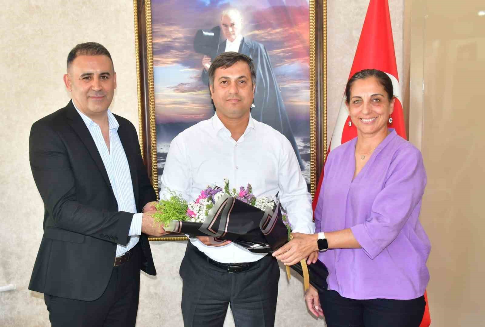 Yunusemre Belediyespor’dan İl Müdürü Yunus Öztürk’e ziyaret
