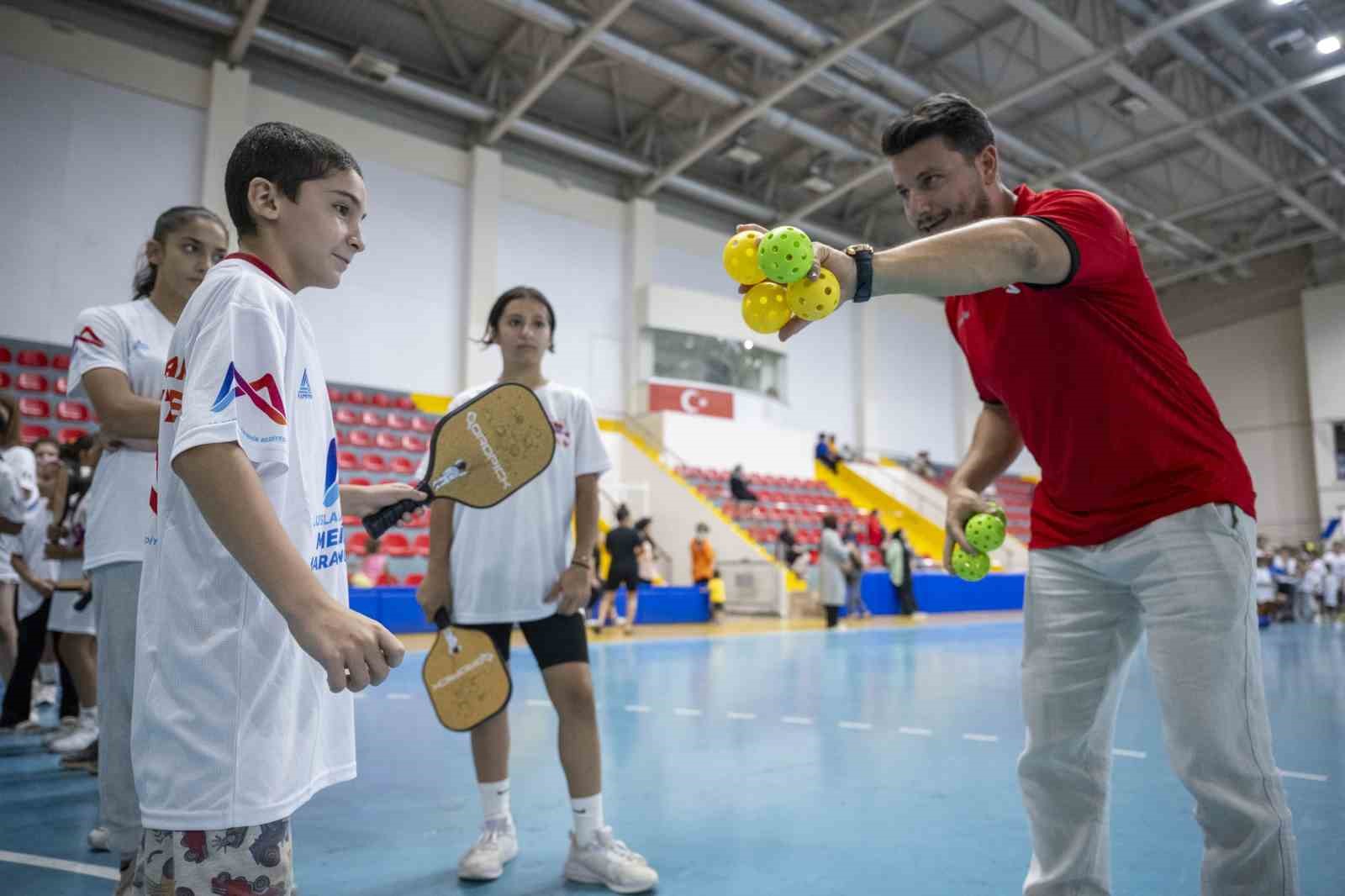 Sporbüs 8 bin çocuğa ulaştı
