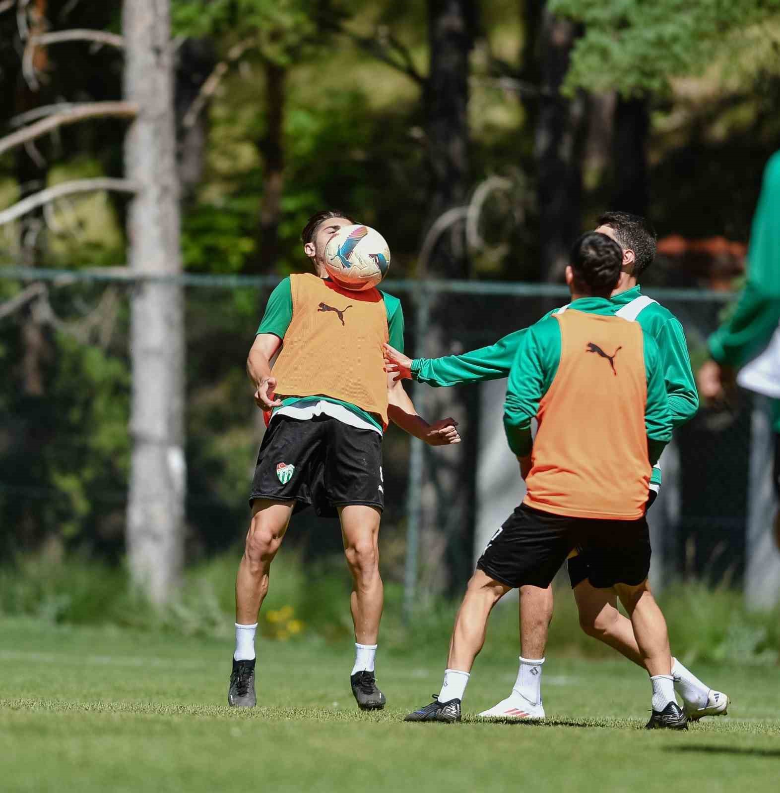 Bursaspor’da yeni sezon hazırlıkları devam ediyor
