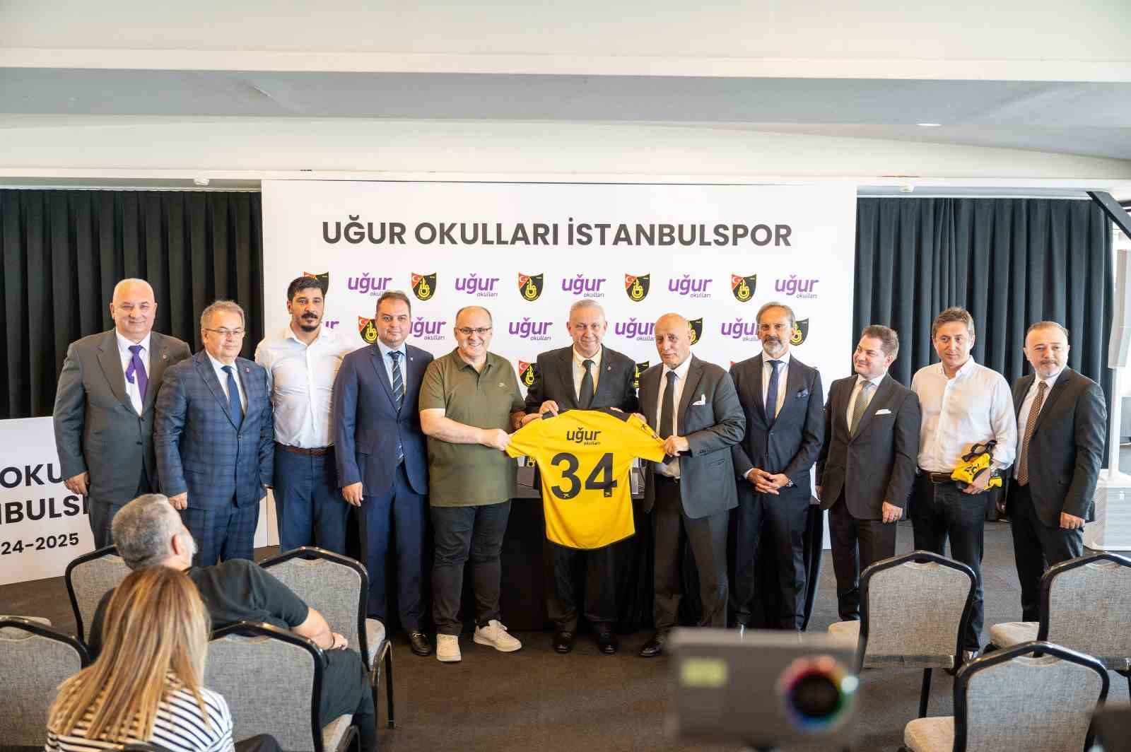 İstanbulspor, Uğur Okulları ile sponsorluk anlaşması imzaladı
