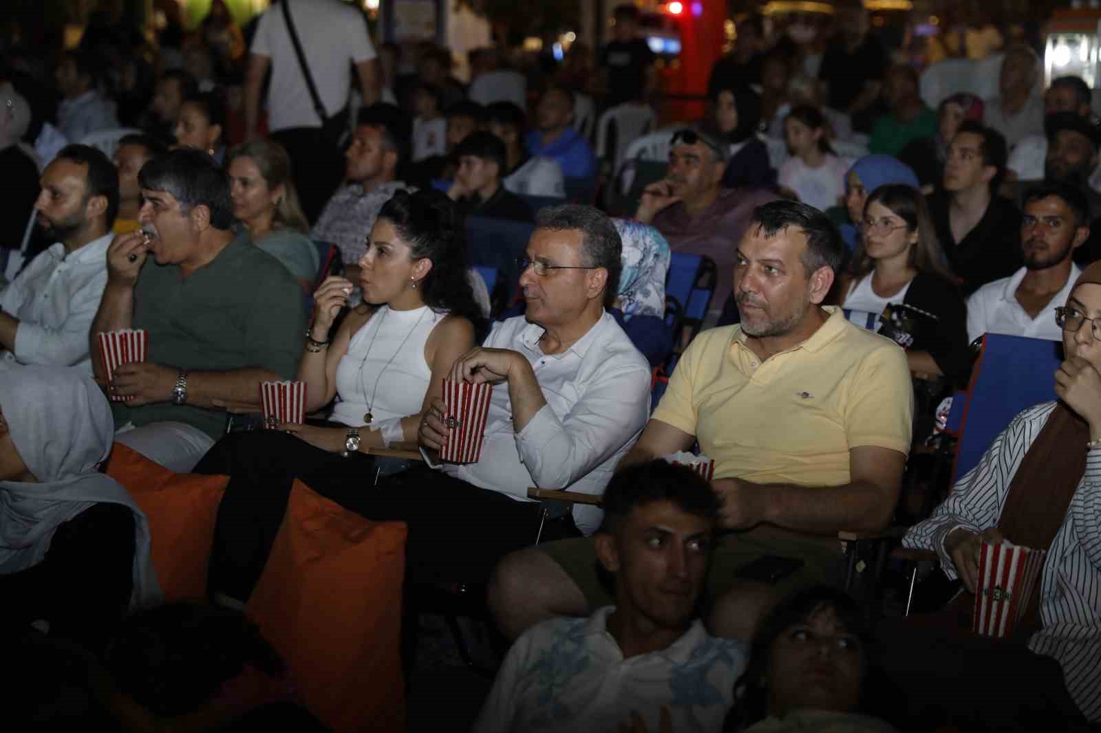 ‘Açık Hava Sinema Festivali’ başladı
