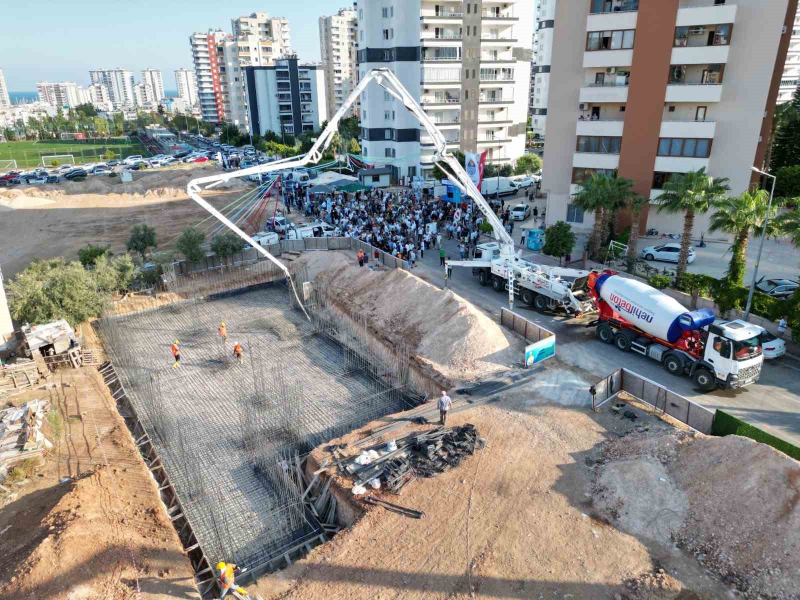 Yenişehir’de kütüphane ve taziyeevinden oluşan kompleksin temeli atıldı
