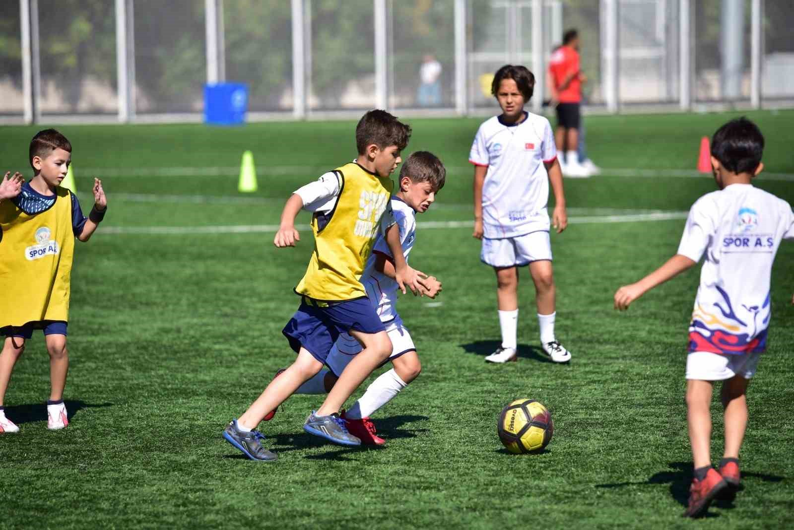 2 bin 500 kişi ile 2. Yaz Dönemi Spor Şenliği düzenlendi
