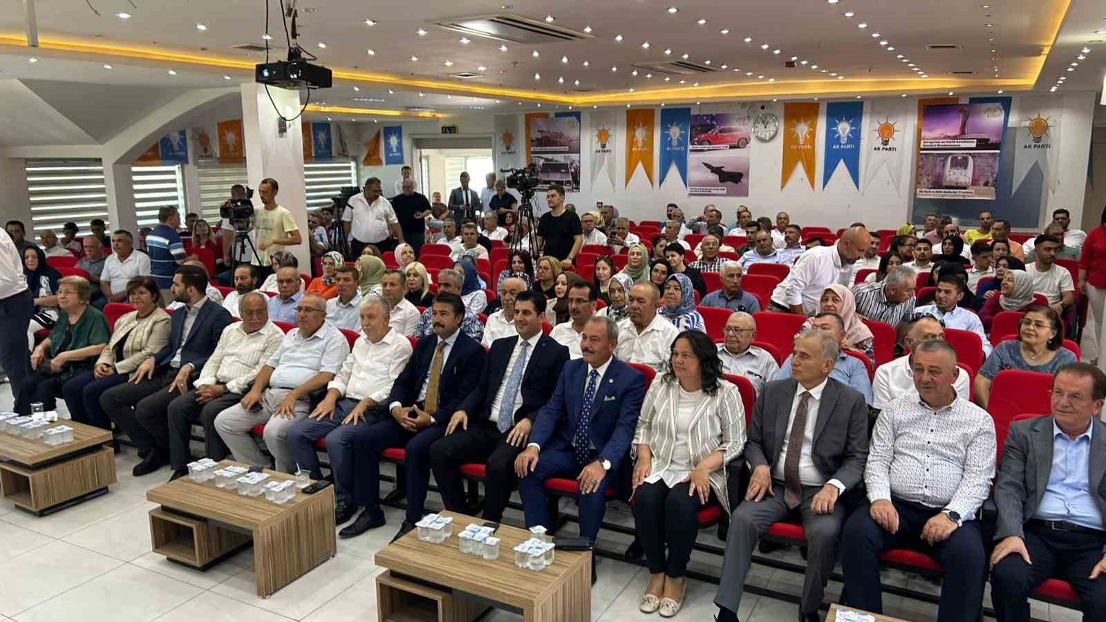 Denizli AK Parti’de 23. yaş coşkusu yaşandı
