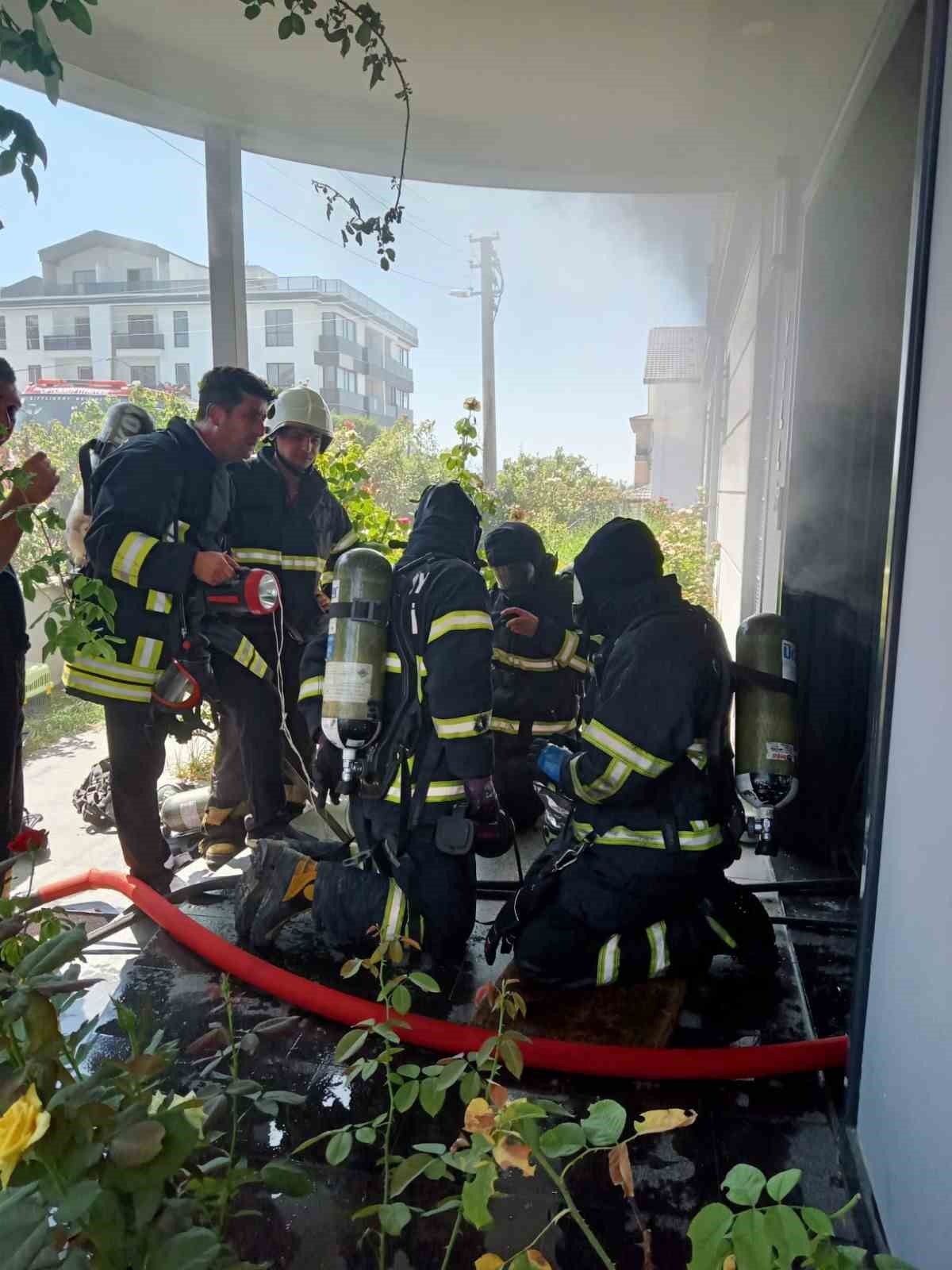 Yalova’da villada korkutan yangın
