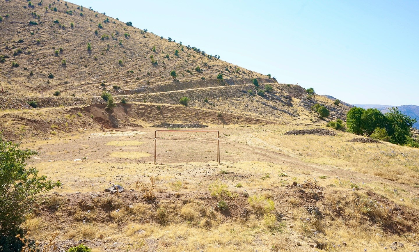 Kadiruşağı Mahallesine futbol sahası kazandırılıyor
