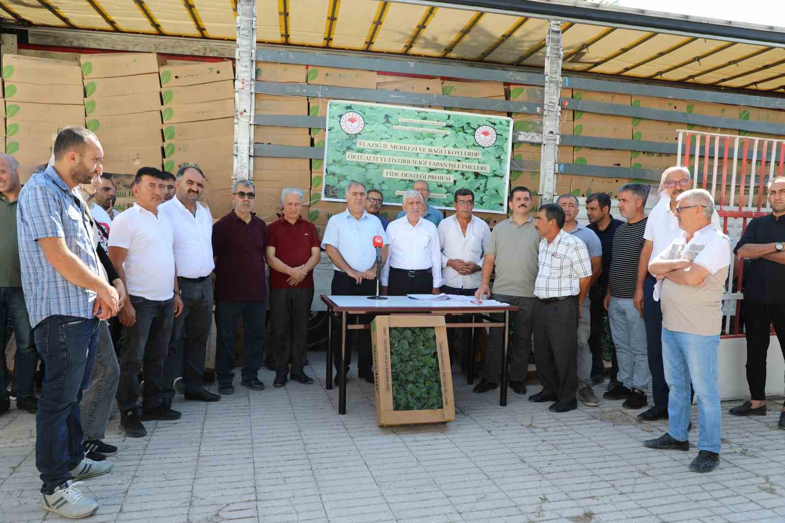 Elazığ’da 42 üreticiye fide dağıtıldı
