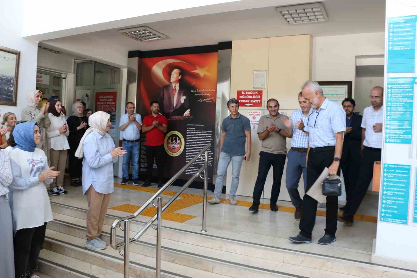 İl Sağlık Müdürü Öğütlü personelle vedalaştı
