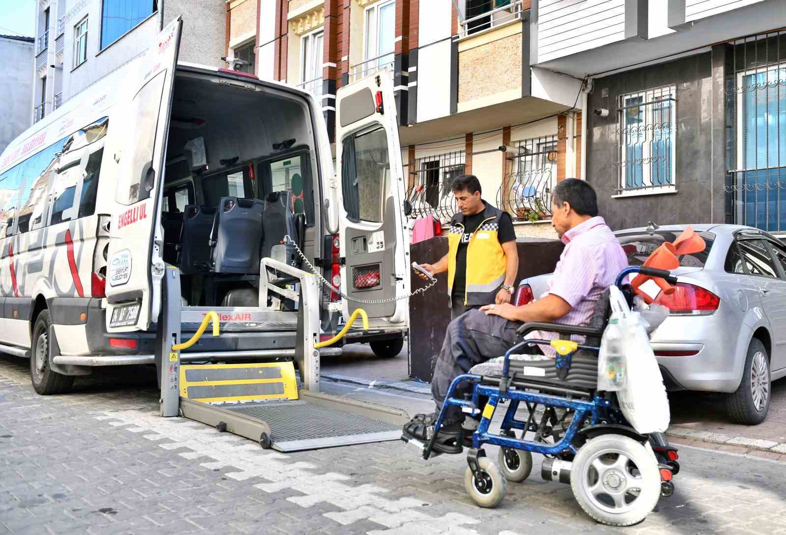 Esenyurt Belediyesinden ücretsiz “Hasta Nakil Ambulans Hizmeti”
