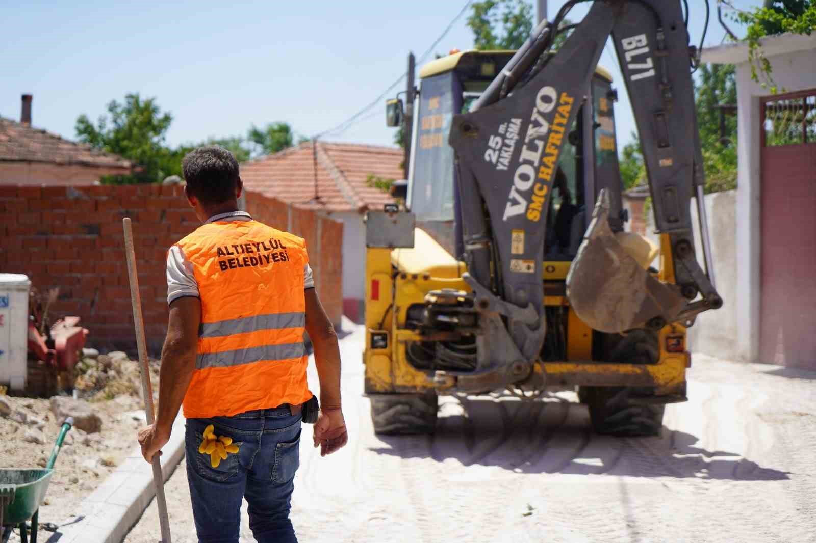 Altıeylül Belediyesi saha çalışmalarına hız verdi
