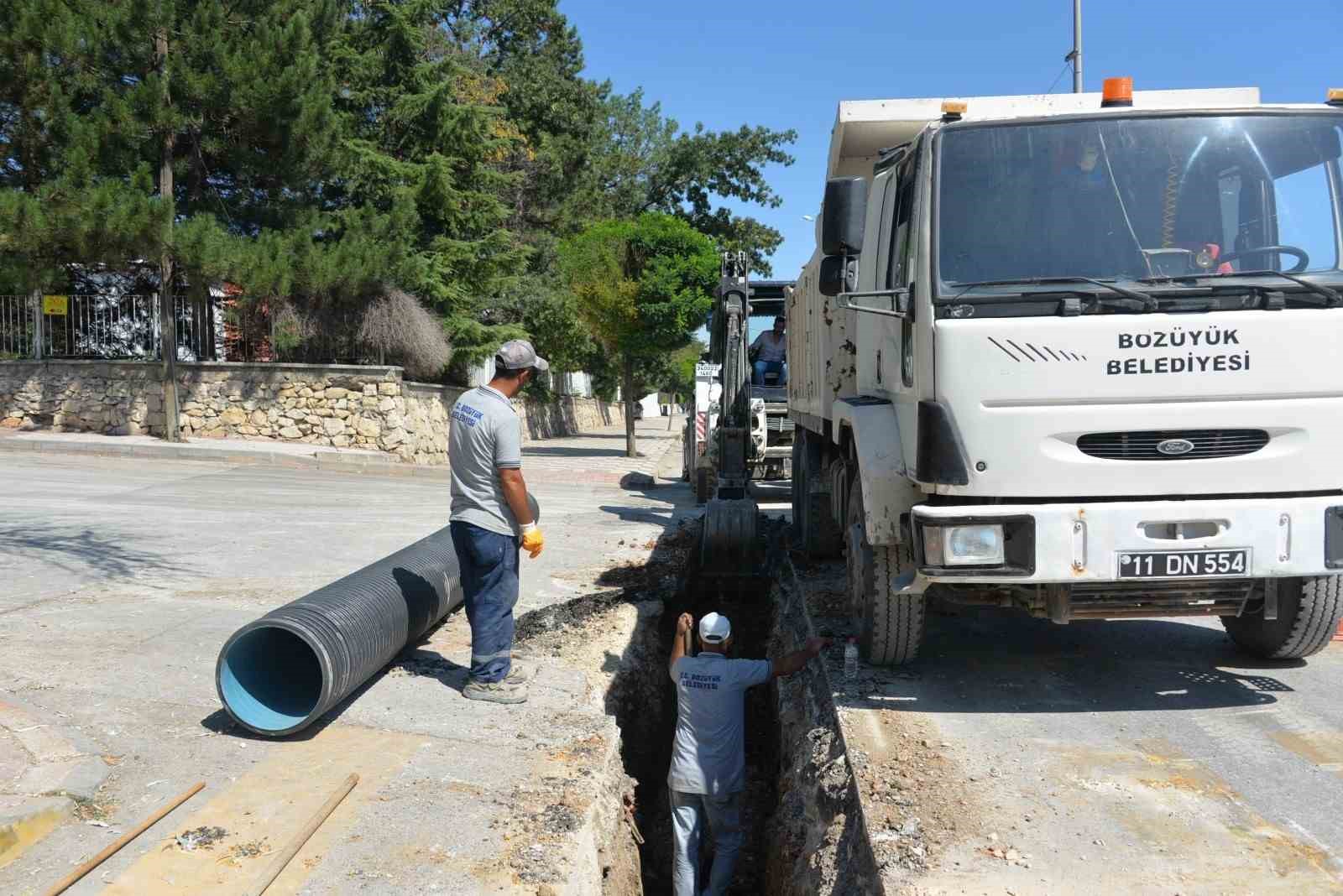 Bozüyük’te çalışmalar hız kesmiyor
