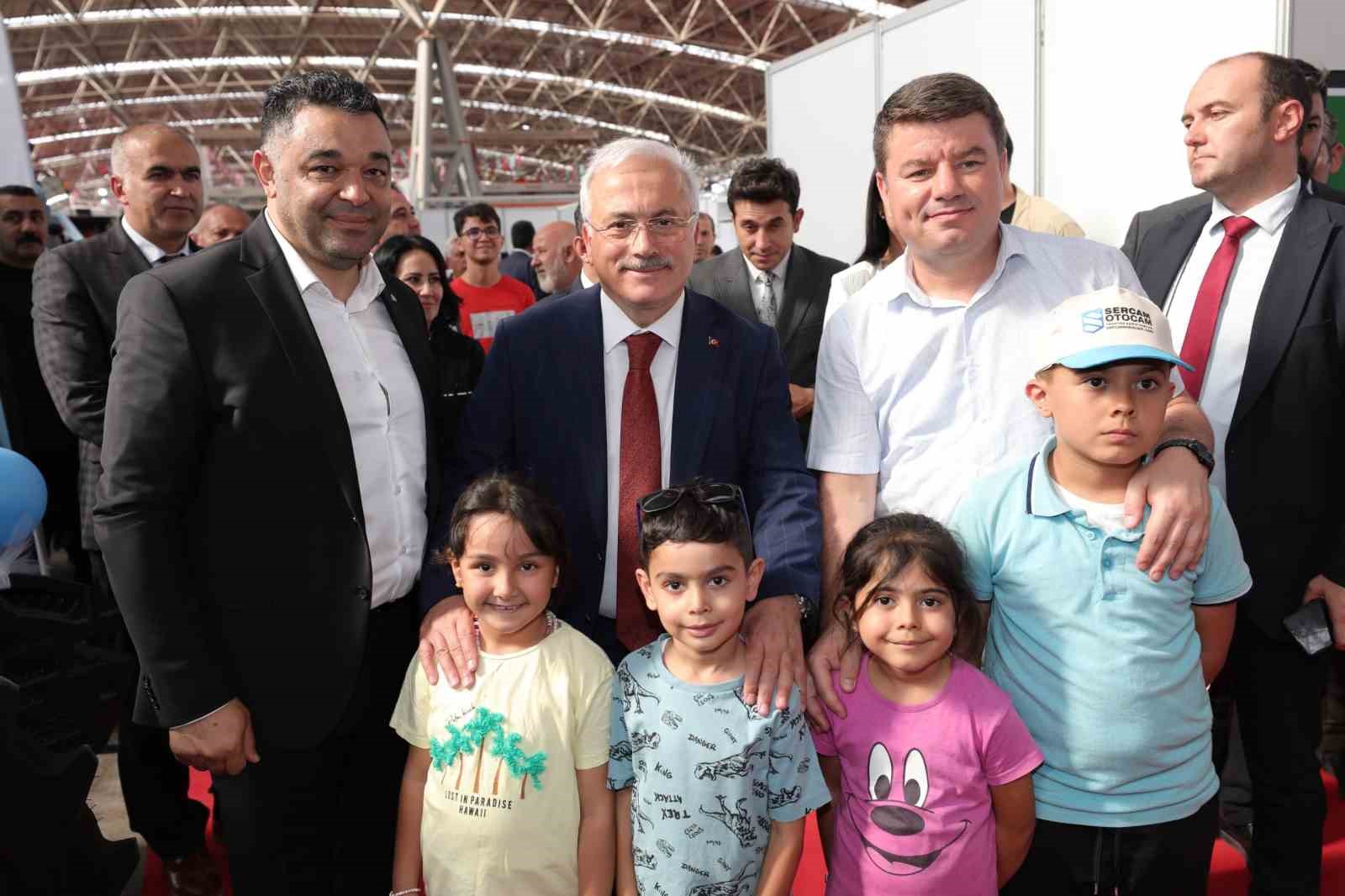 Aksaray’da Sanayi ve Endüstri Fuarı açıldı
