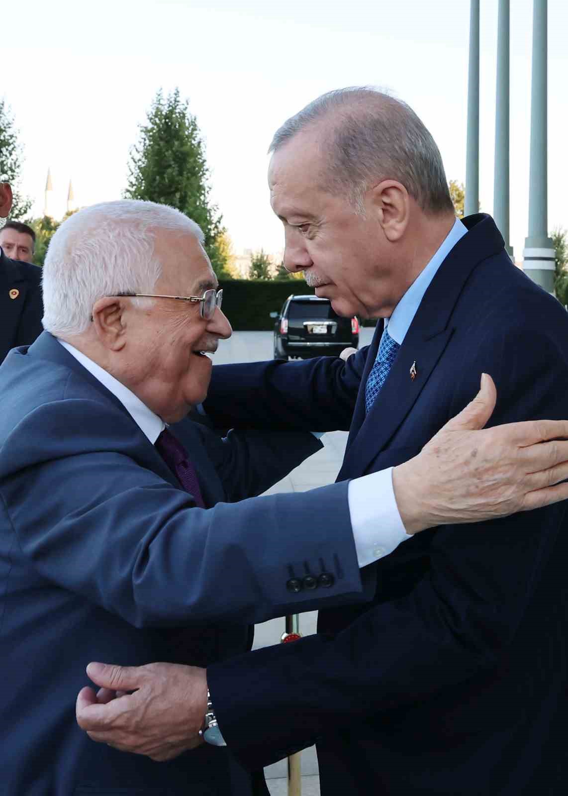 Cumhurbaşkanı Erdoğan, Filistin Devlet Başkanı Abbas ile bir araya geldi
