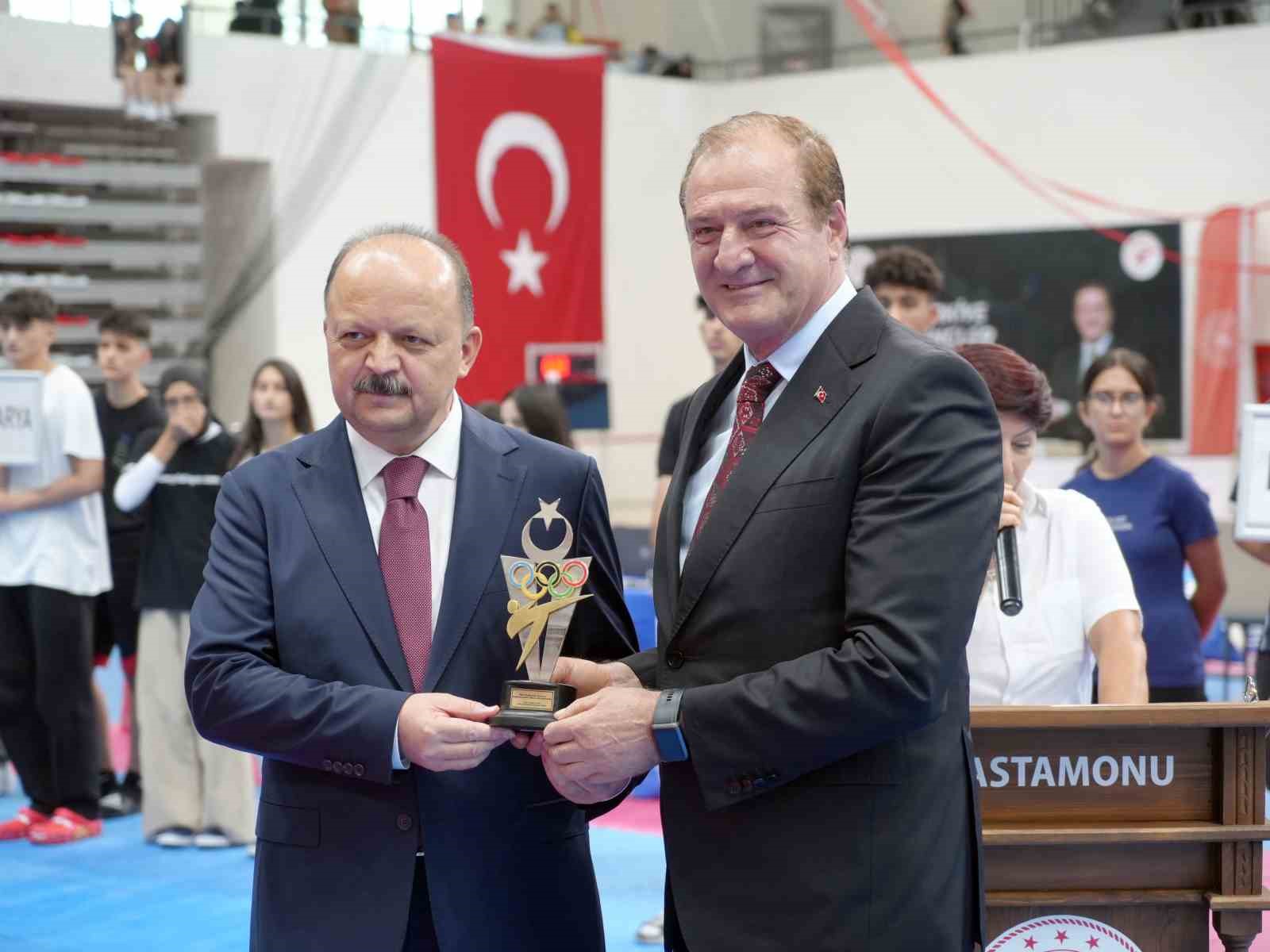 Gençler Taekwondo Türkiye Şampiyonası sürüyor
